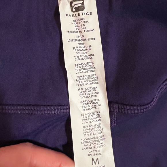 Fabletics Salar Statement Powerhold Legging Plum/Tulip Medium NWOT - Picture 12 of 12